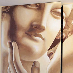 Armadio decorato con particolare della scultura 